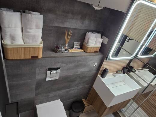 Cozy & Comfort INN — 9